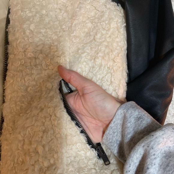 American Eagle Sherpa Teddy Faux Leather Coat - Picture 3 of 5